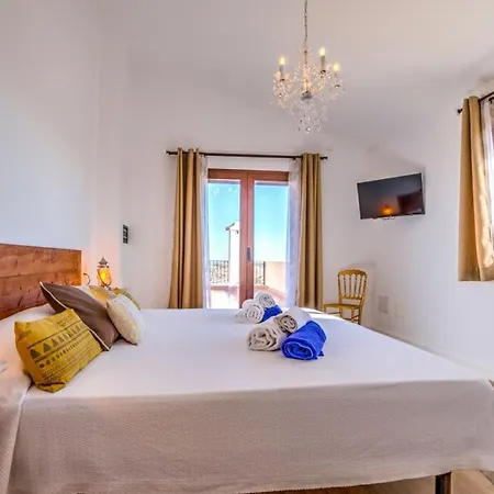 Villa Can Picafort Sleeps 6 Pool Wifi *