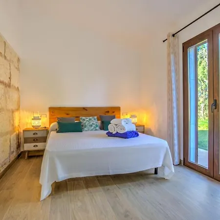 Villa Can Picafort Sleeps 6 Pool Wifi